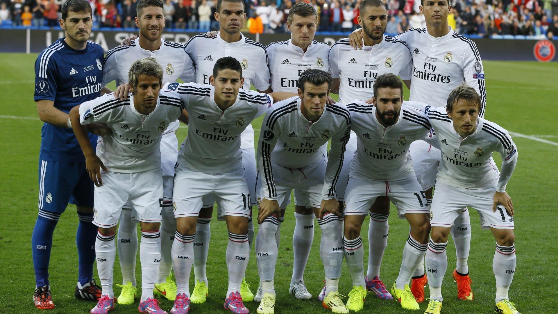 欧冠现场:揭秘室外大型屏幕的魔力,欧冠显示器