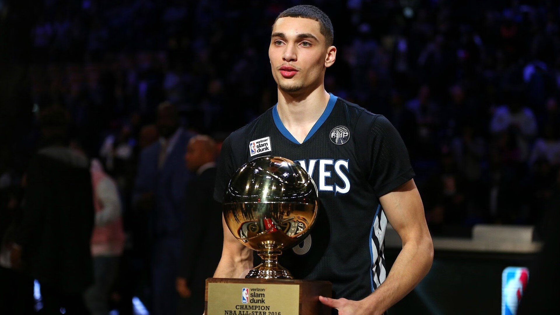 球场传奇：那些成为历史的人物故事，球场传奇_那些成为历史的人物故事