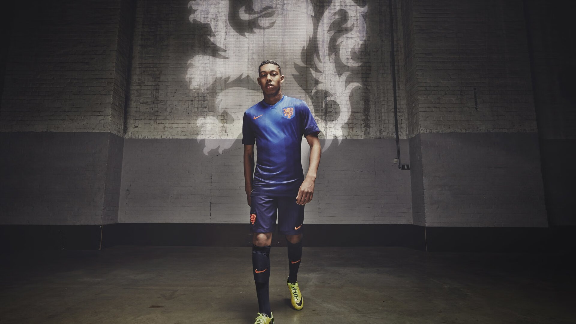 足球教学互动平台支持教练战术分享，足球技术教学app